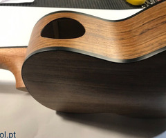 3 UKULELE - Em Caixa Novos