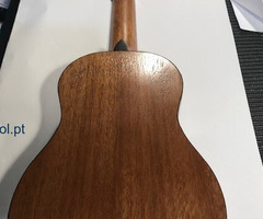 GUITARLELE – Novo, em caixa