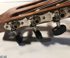 GUITARLELE – Novo, em caixa