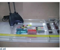 Mesa de empatar anzóis e para fazer baixadas em acrílico