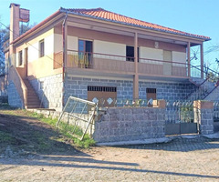 Moradia T4 em Amares com 4500 m2 de terreno